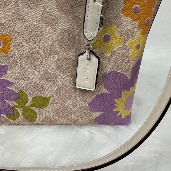 Coach Mollie Tote Bag 25 In Signature Canvas With Floral Print CBT23 Sand NWT - Picture 9 of 10